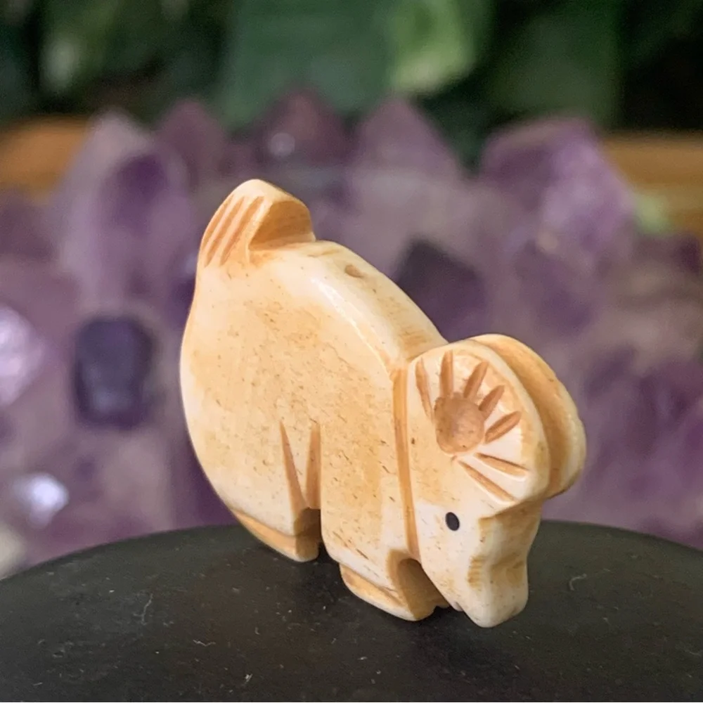 Hand Carved Ram Sheep Bone Bead Native American Style Mini Fetish Animal 1.3 VTG